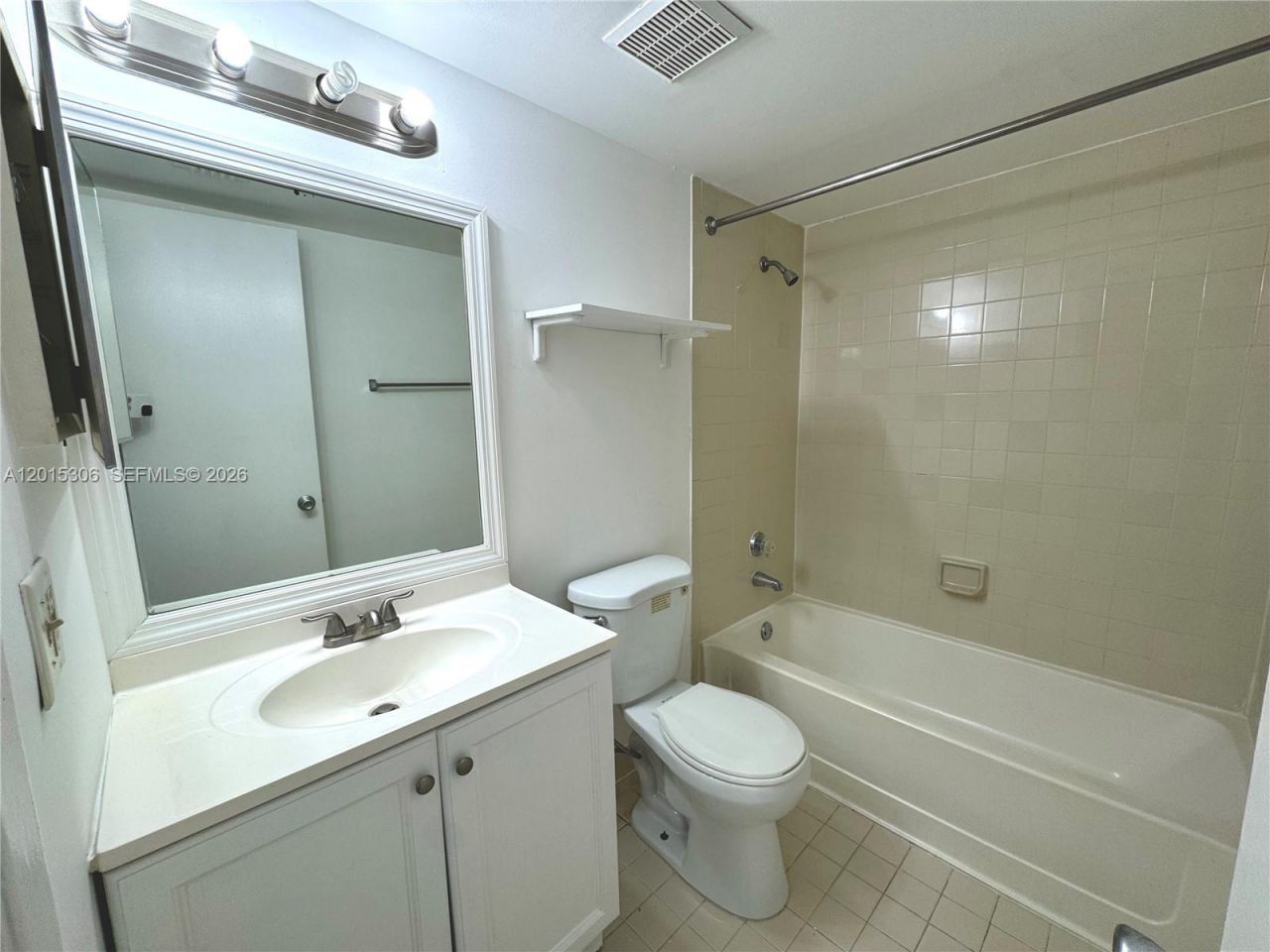 9893 Nob Hill Ln , Unit 9893, Sunrise, FL 33351 Photo