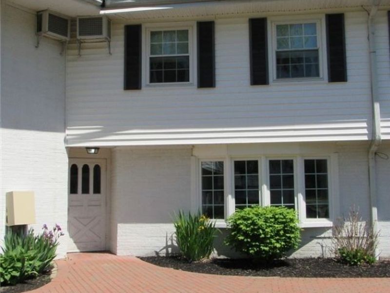 7 Meadowlawn Drive, Unit 19, Mentor, OH 44060 Photo 1