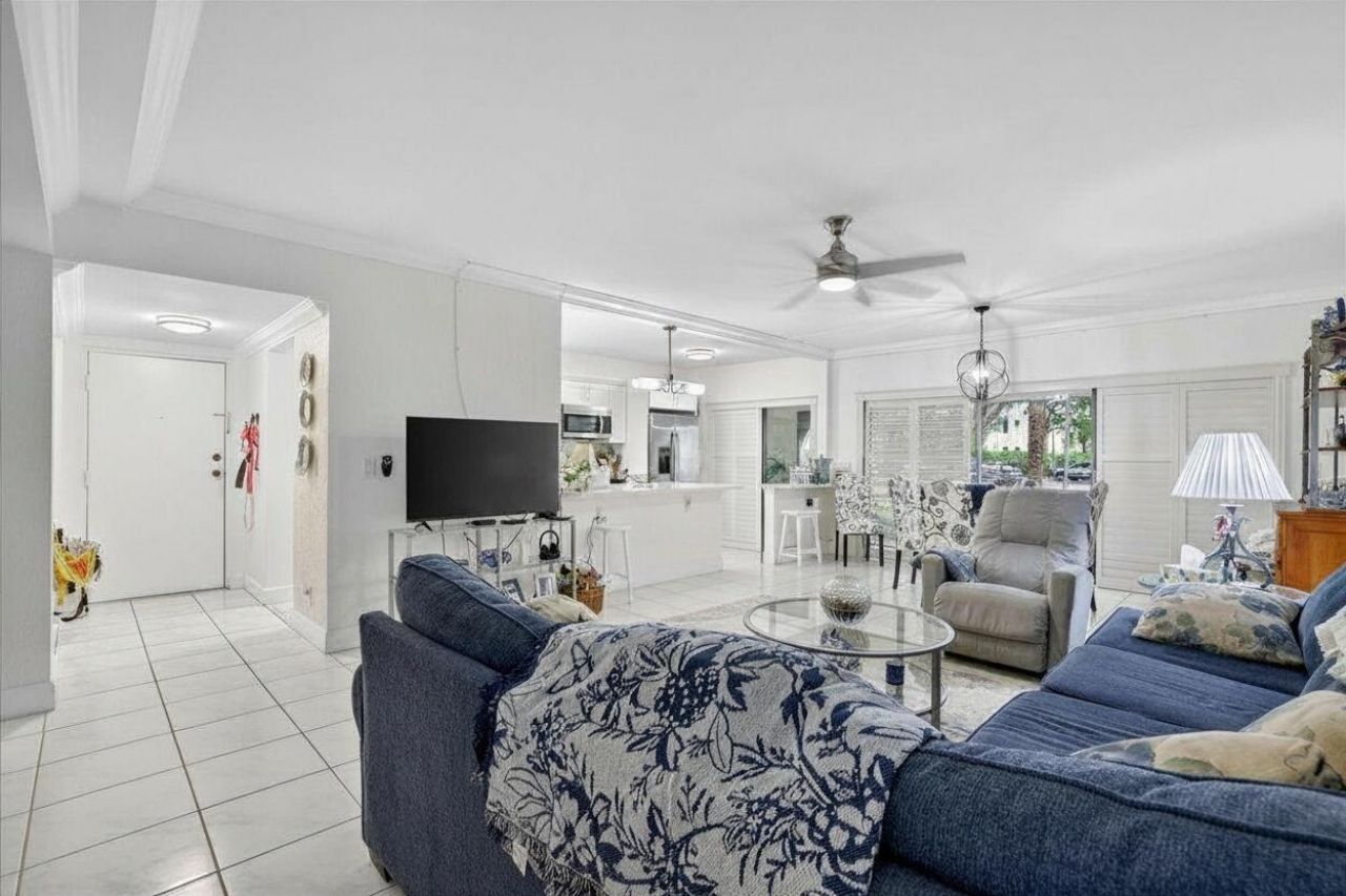 6328 W Longboat Ln Lane W, Unit 101, Boca Raton, FL 33433 Photo
