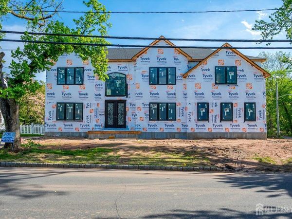 54 Nevsky Street, Edison, NJ 08820