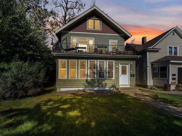 1217 Grand Avenue, Saint Paul, MN 55105