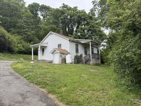111 Spring Hollow RD , Troutville, VA 24175