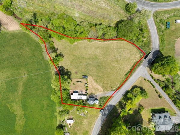 72 Amos Creek Road, Marshall, NC 28753