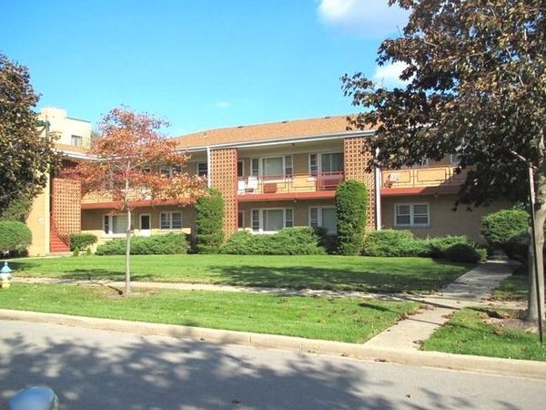 13 N CLIFTON Avenue , Unit 202, Park Ridge, IL 60068