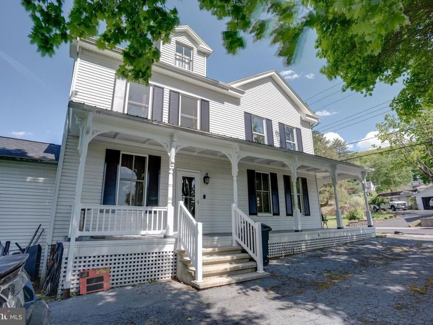 611 E Freedom Avenue, Burnham, PA 17009 Main Photo