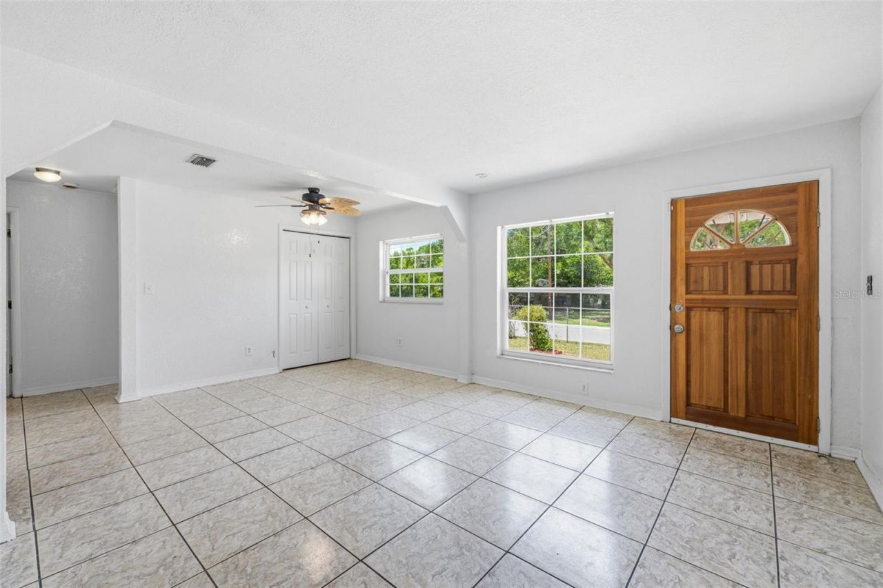 10015 N 23rd Street, Tampa, FL 33612 Photo