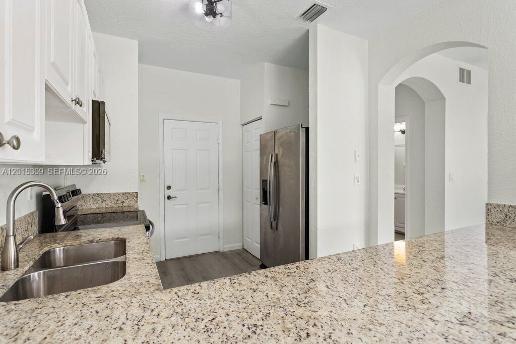 5090 SW 136th Ave, Miramar, FL 33027 Photo