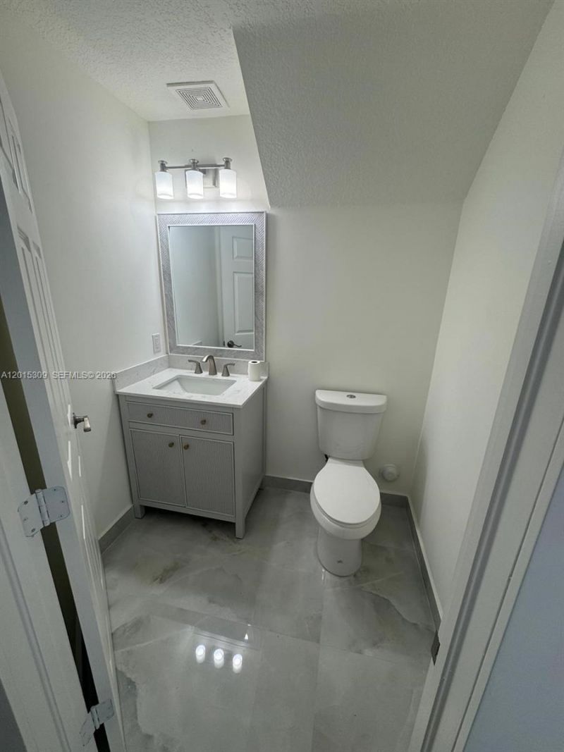 5090 SW 136th Ave, Miramar, FL 33027 Photo