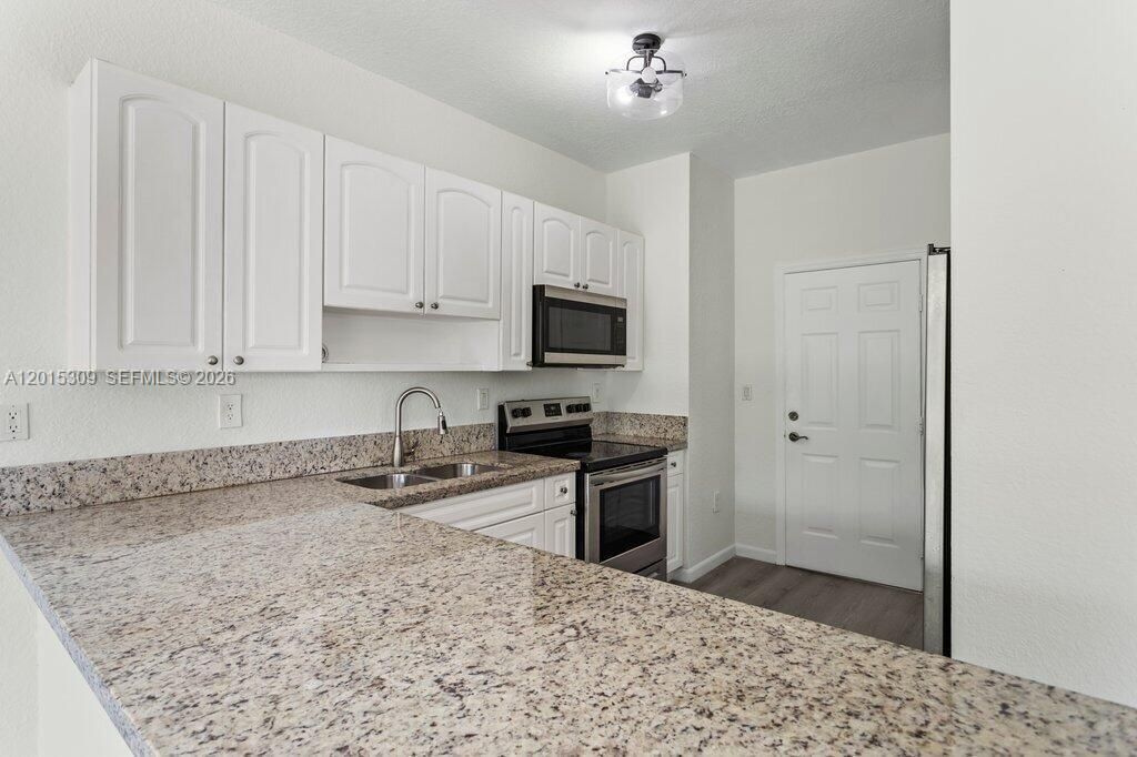 5090 SW 136th Ave, Miramar, FL 33027 Photo