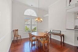 355 Camden Circle photo 4