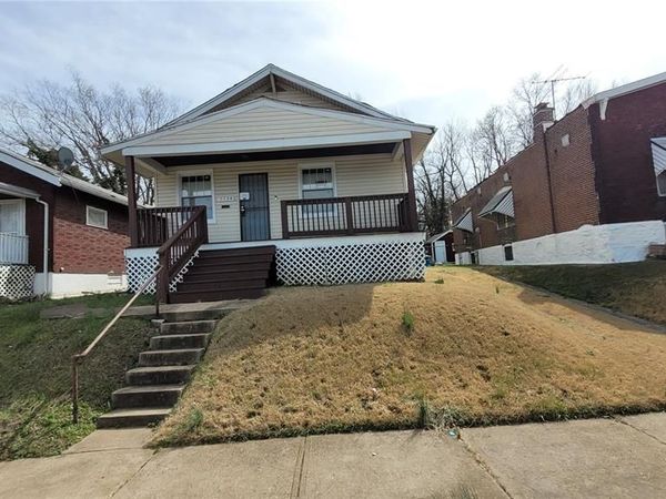 5534 Beacon Avenue , St Louis, MO 63120