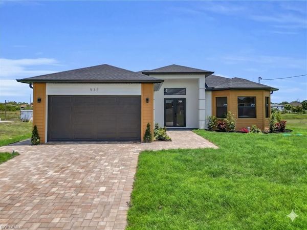 537 Paloma AVE , LEHIGH ACRES, FL 33974