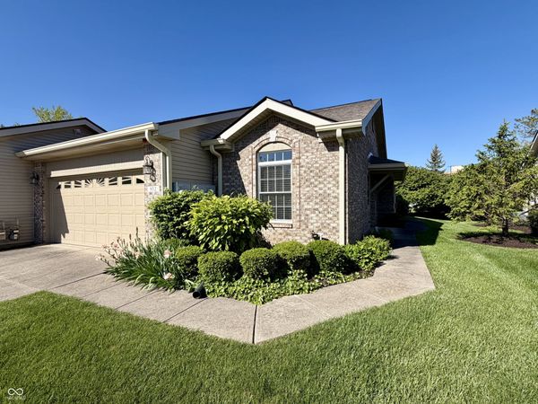 932 Kirkpatrick Place , Greenfield, IN 46140