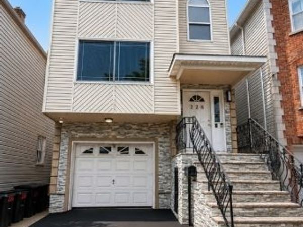 226 Bond St, Unit 2, Elizabeth, NJ 07206