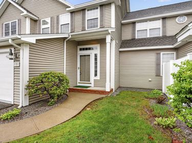 3 Summer Snow Lane, Bedford, NH 03110