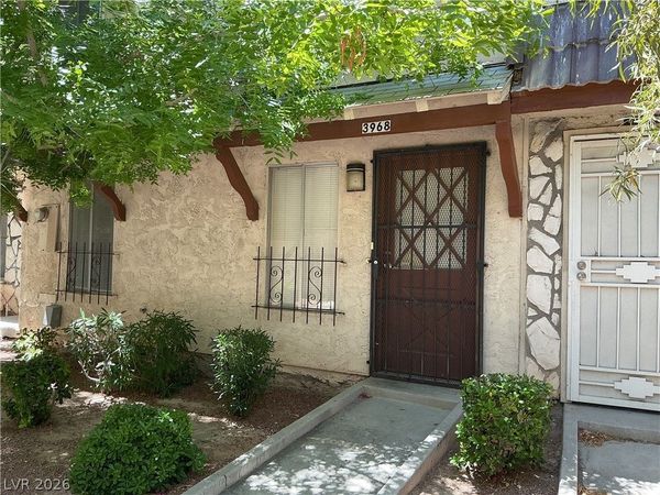 3968 Voxna Street , Las Vegas, NV 89119