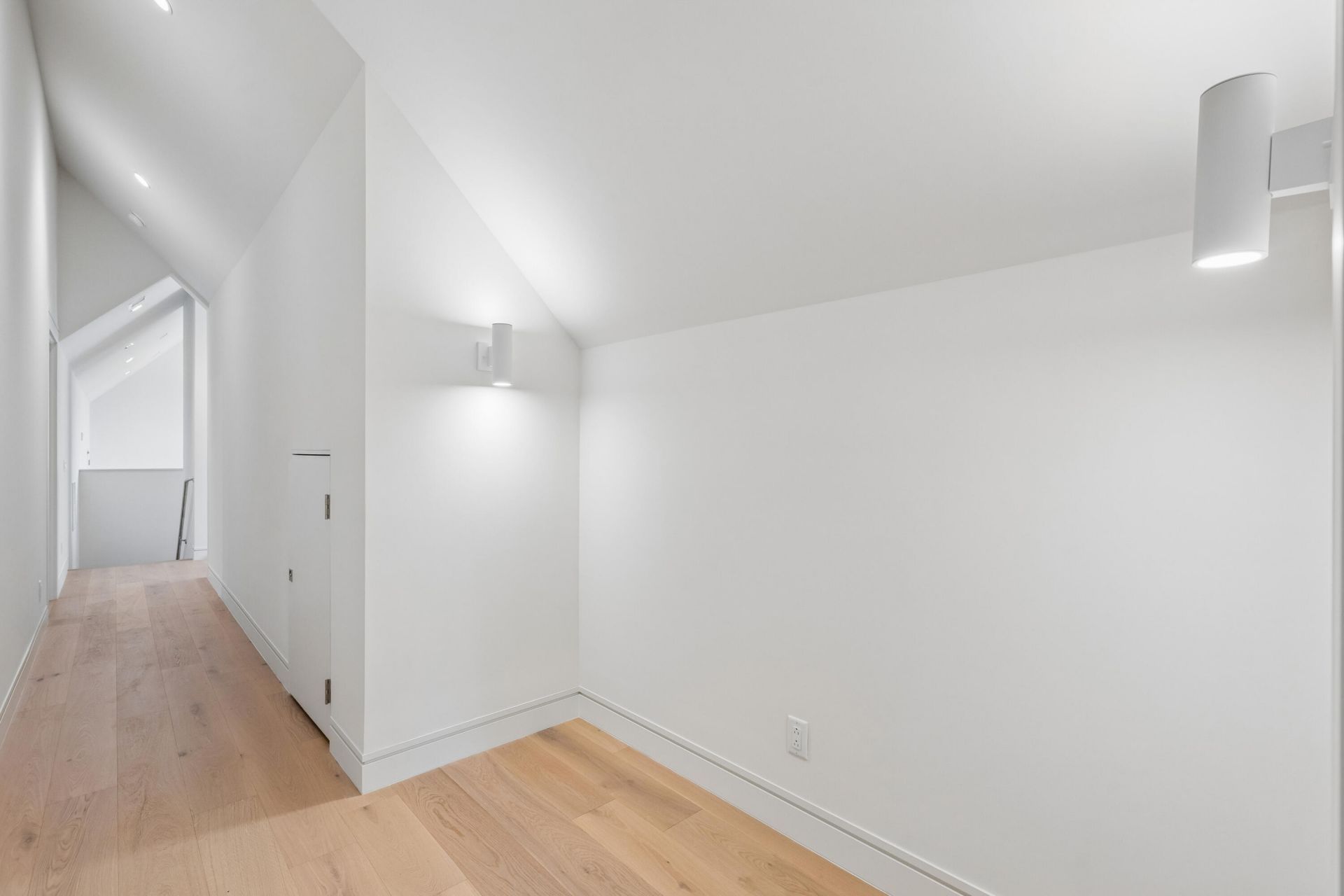 3102 Fort Street Photo 20