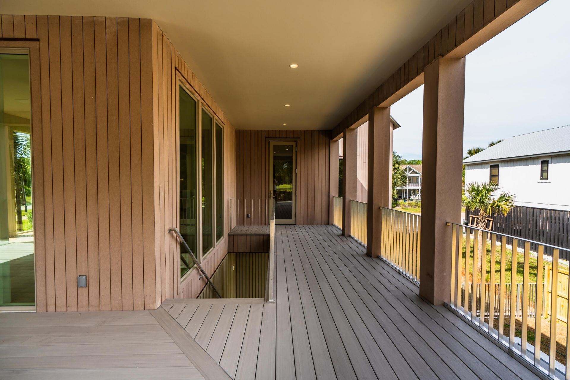 3102 Fort Street Photo 8