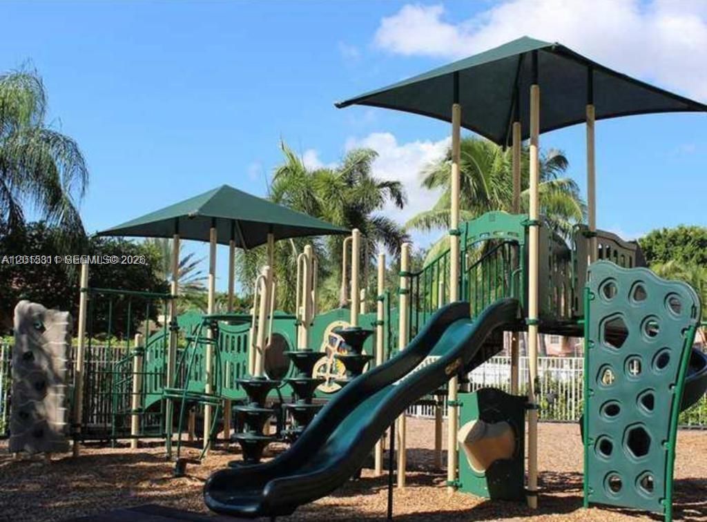 800 Sorrento Dr., Weston, FL 33326 Photo