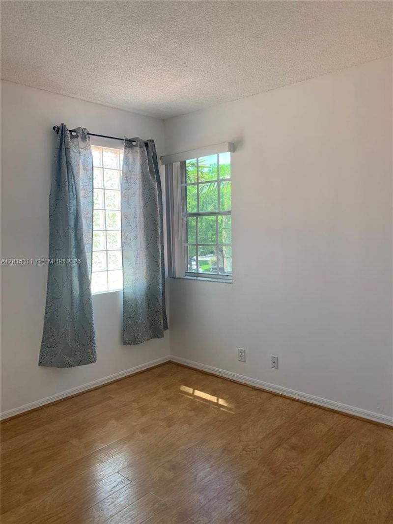 800 Sorrento Dr., Weston, FL 33326 Photo