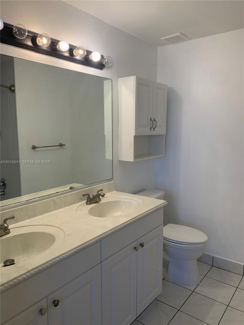 800 Sorrento Dr., Weston, FL 33326 Photo