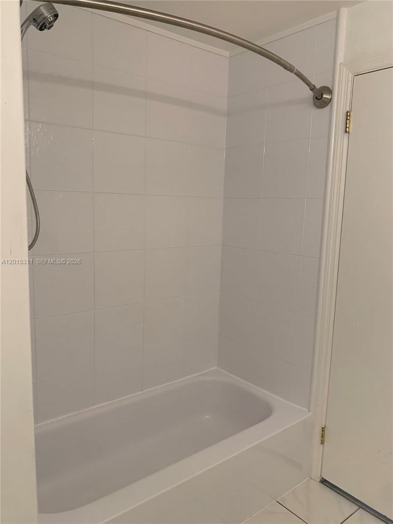 800 Sorrento Dr., Weston, FL 33326 Photo