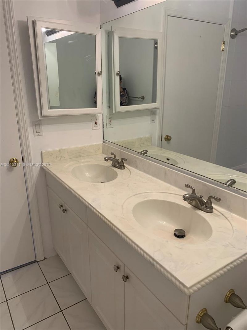 800 Sorrento Dr., Weston, FL 33326 Photo