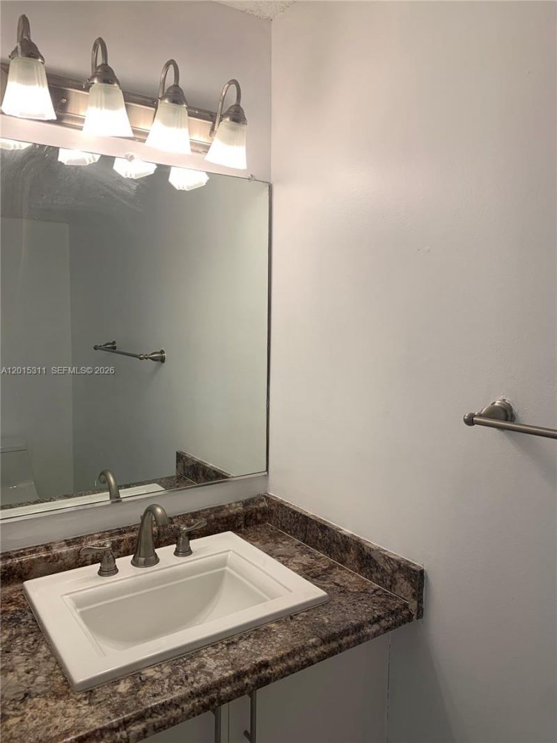 800 Sorrento Dr., Weston, FL 33326 Photo