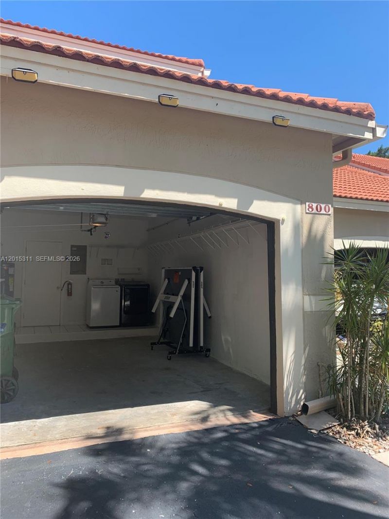 800 Sorrento Dr., Weston, FL 33326 Photo