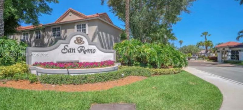 800 Sorrento Dr., Weston, FL 33326 Photo
