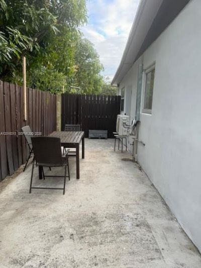 1270 NE 210th Ter , Unit B, Miami, FL 33179 Photo