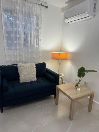 1270 NE 210th Ter , Unit B, Miami, FL 33179 Photo