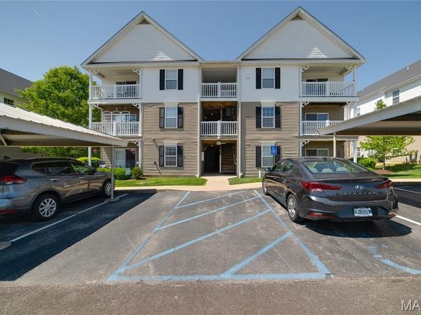 4101 Spring River Drive , Unit 1B, O'Fallon, MO 63368