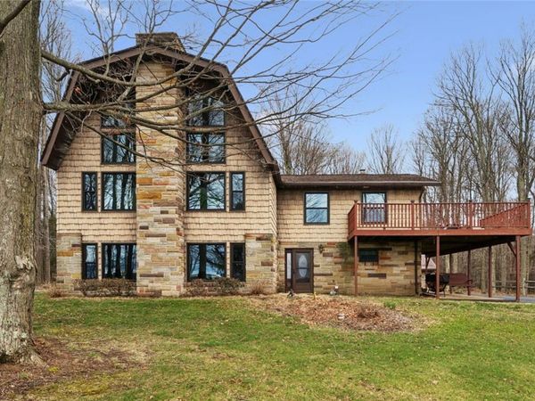 214 Ridgeview Drive, Salix, PA 15952
