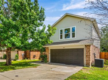 4855 Waterford Drive, Fort Worth, TX 76179