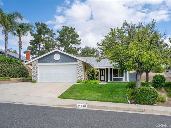 21735 Whey, Saugus, CA 91350