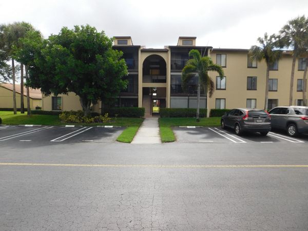 627 Sea Pine Way, Unit A2, Greenacres, FL 33415