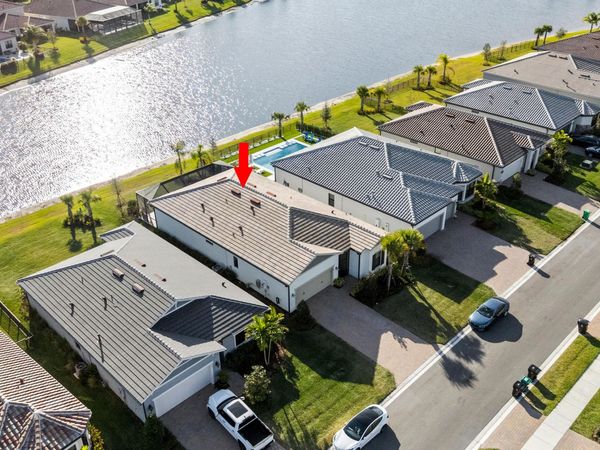 786 SE Courances Drive, Port St. Lucie, FL 34984