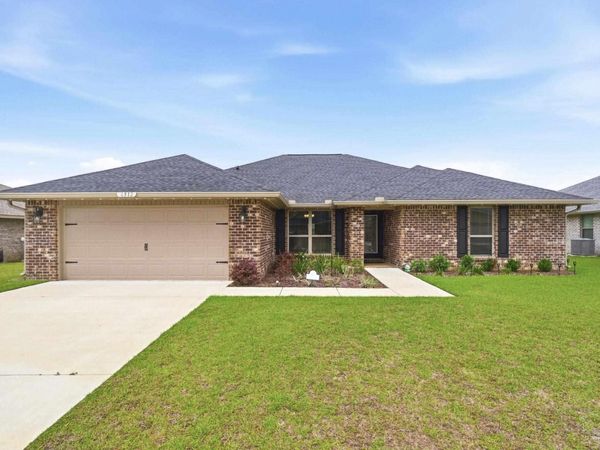 6512 Benelli Dr, Milton, FL 32570