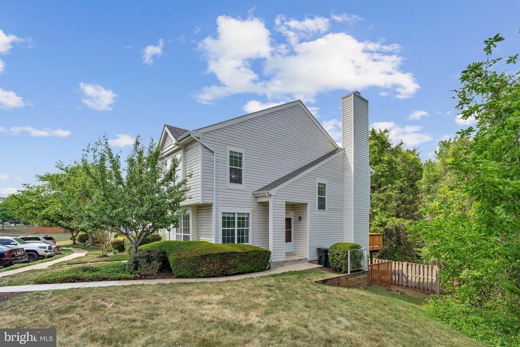 21676 Calamary Circle, Sterling, VA 20164 Main Photo