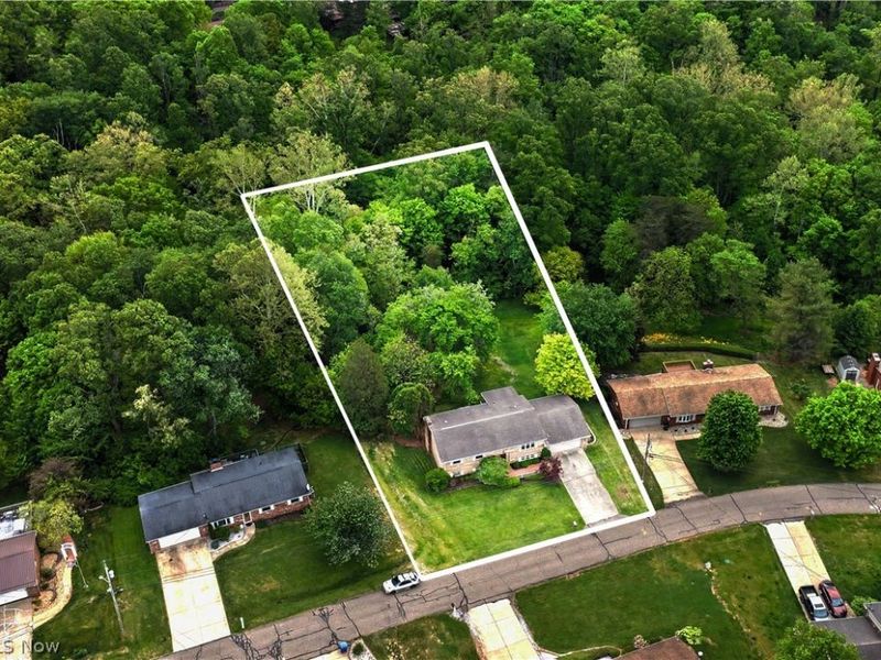 418 Strecker Lane, Marietta, OH 45750 Photo 2