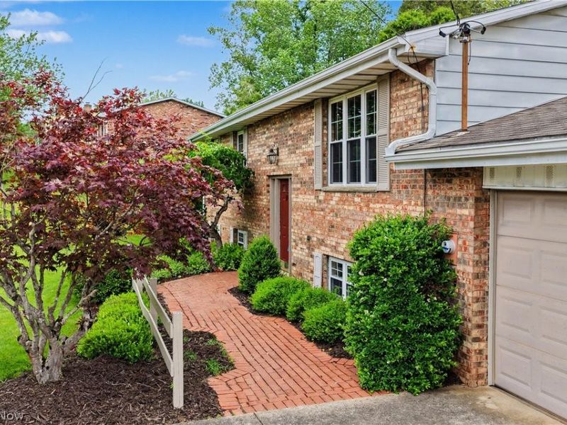 418 Strecker Lane, Marietta, OH 45750 Photo 4