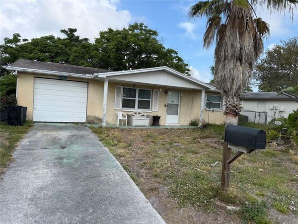 10135 OLD HICKORY LANE, PORT RICHEY, FL 34668