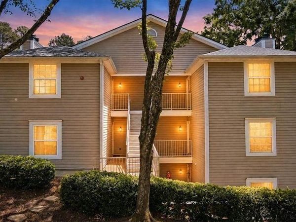 1381 Keys Crossing Drive NE, Brookhaven, GA 30319