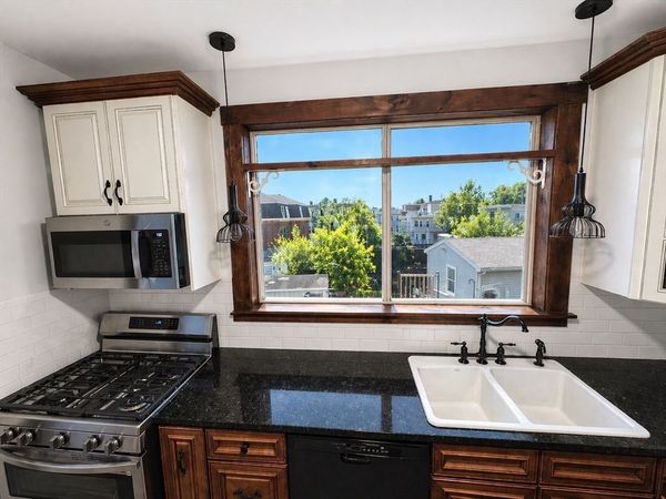 38 Pinckney St, Unit 3, Somerville, MA 02145