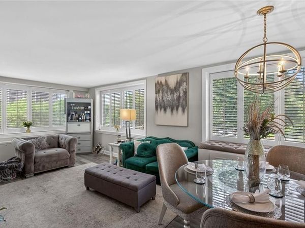2479 Peachtree Road NE, Unit 214, Atlanta, GA 30305