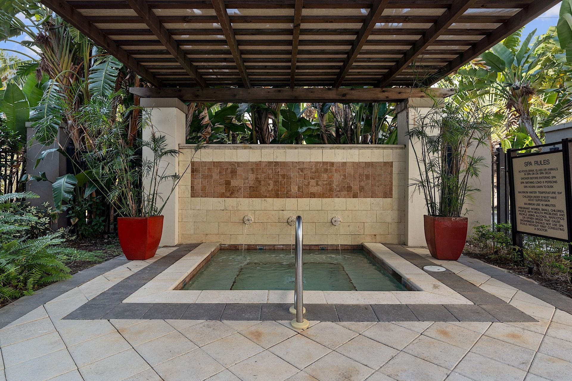2421 NE 65th Street, Unit 317, Fort Lauderdale, FL 33308 Photo