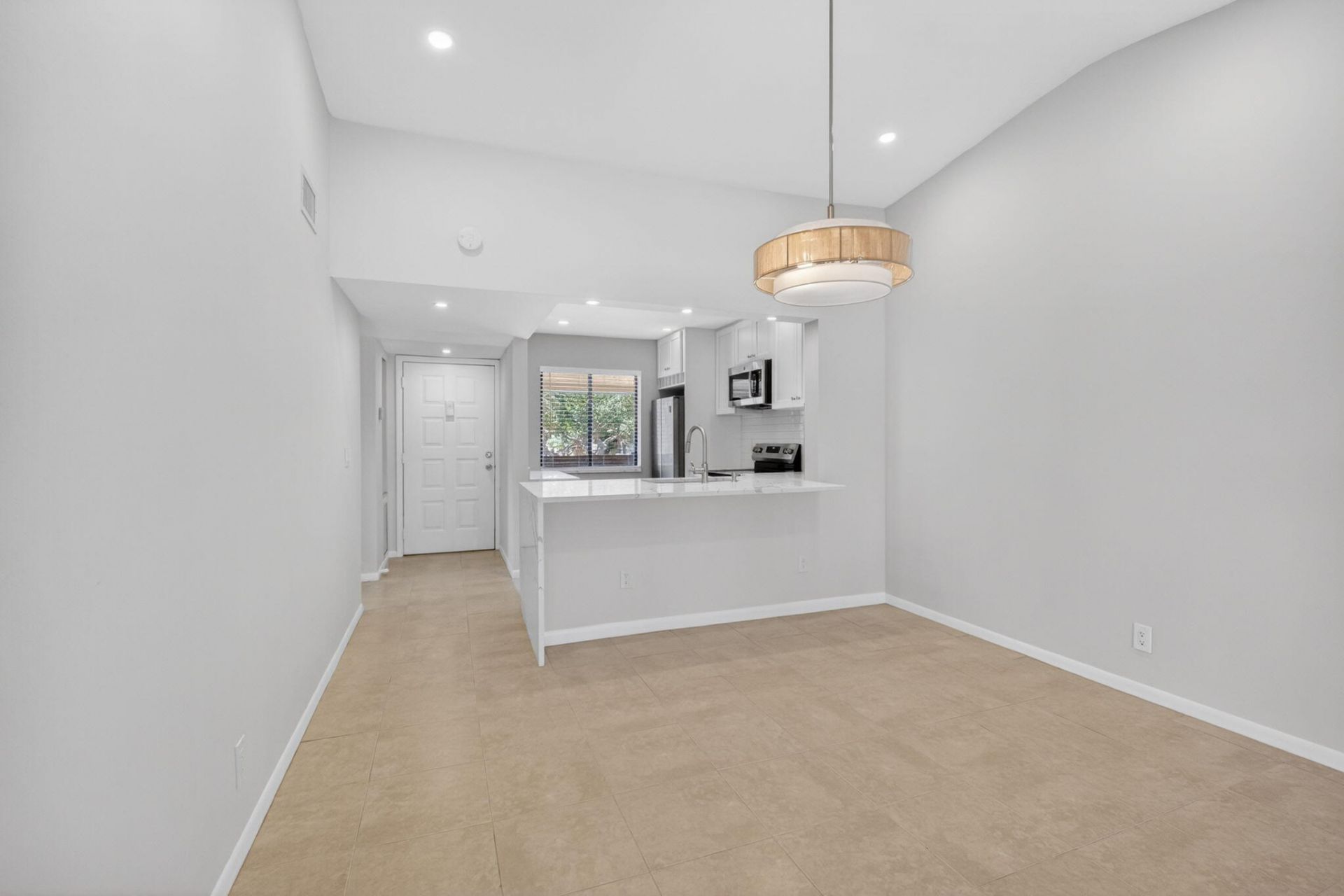 6649 Somerset Drive, Unit 206, Boca Raton, FL 33433 Photo