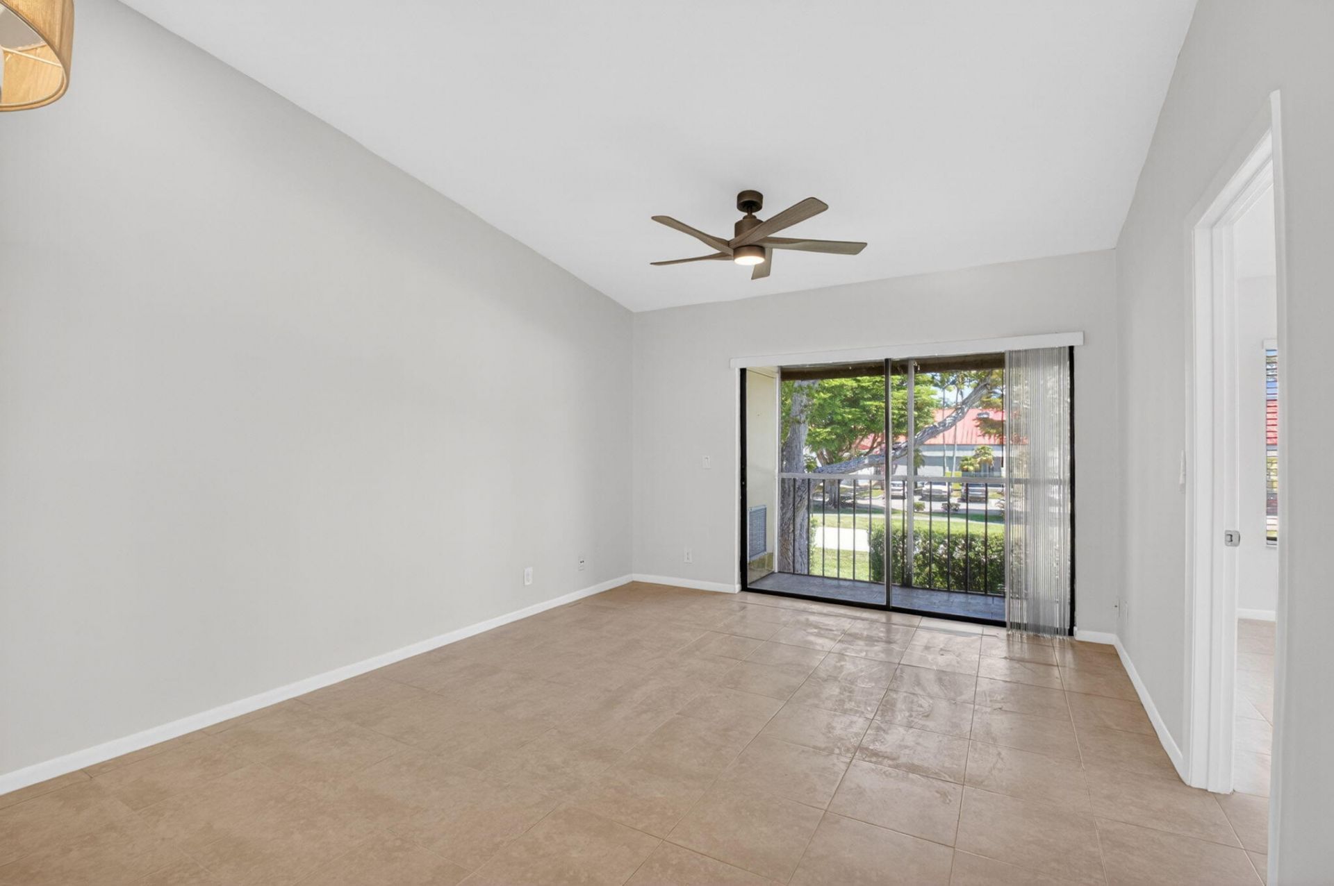 6649 Somerset Drive, Unit 206, Boca Raton, FL 33433 Photo