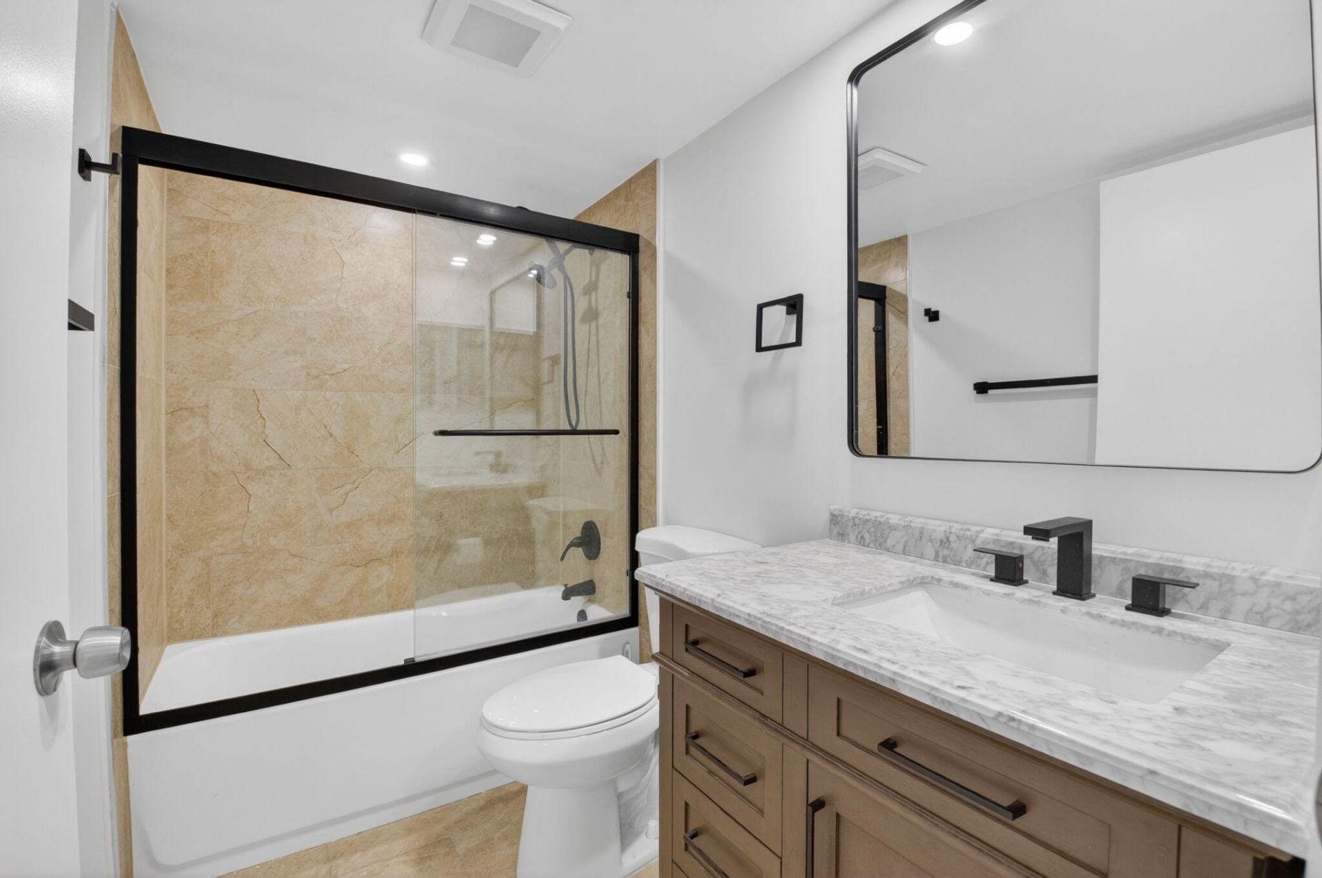 6649 Somerset Drive, Unit 206, Boca Raton, FL 33433 Photo